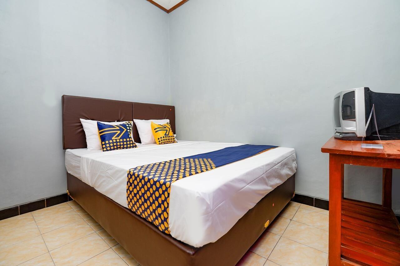 Hotel Spot On 2821 Griya Kawula Syariah à Solo Extérieur photo