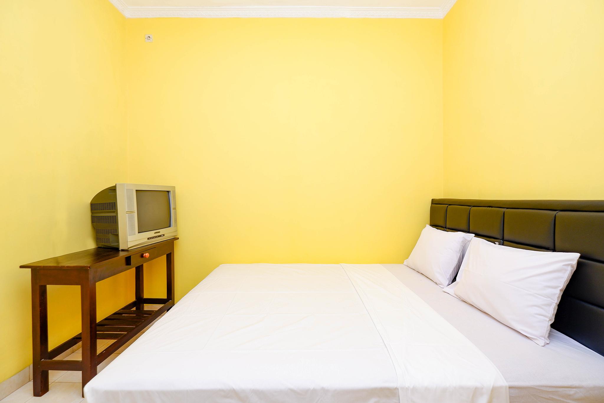 Hotel Spot On 2821 Griya Kawula Syariah à Solo Extérieur photo
