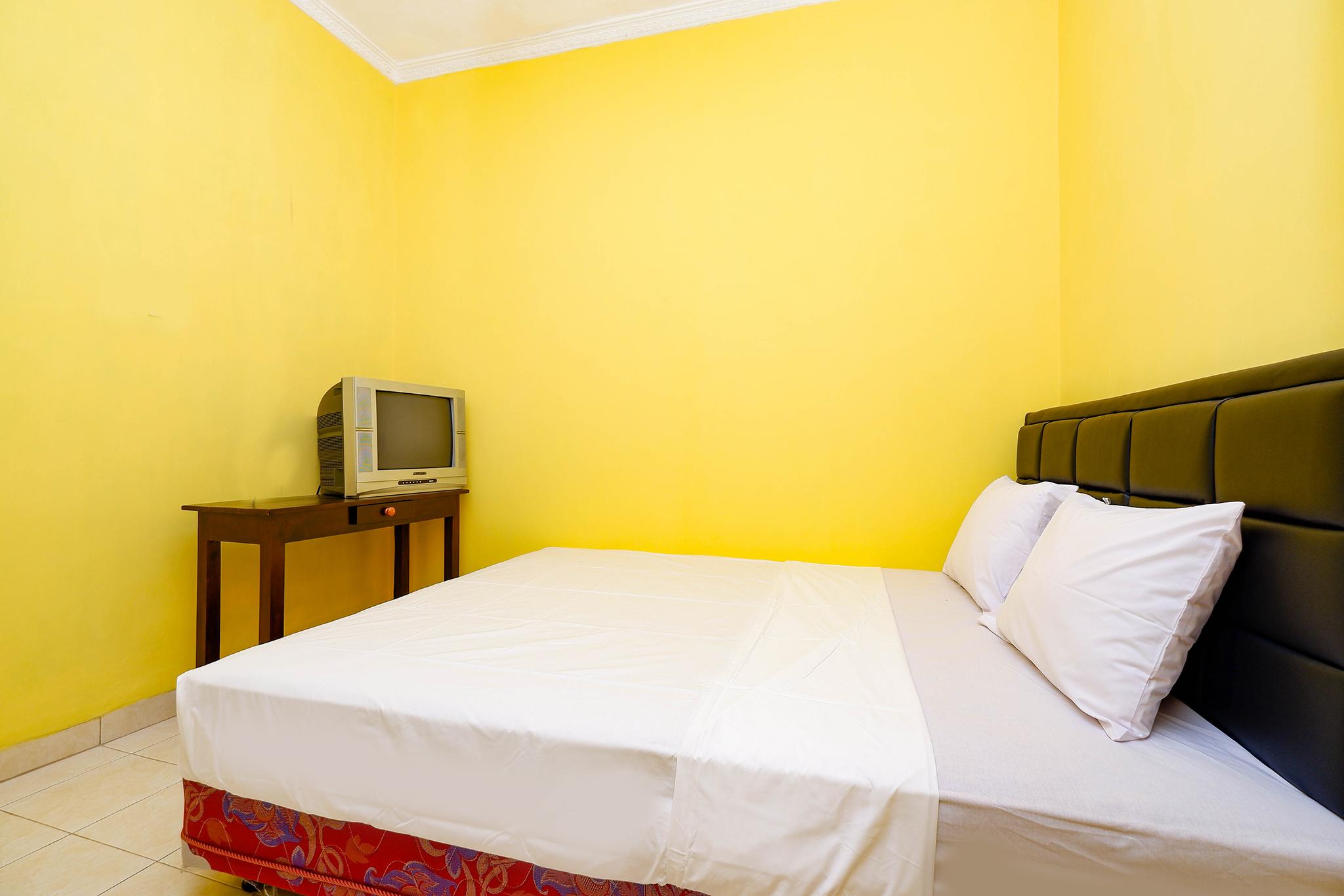 Hotel Spot On 2821 Griya Kawula Syariah à Solo Extérieur photo