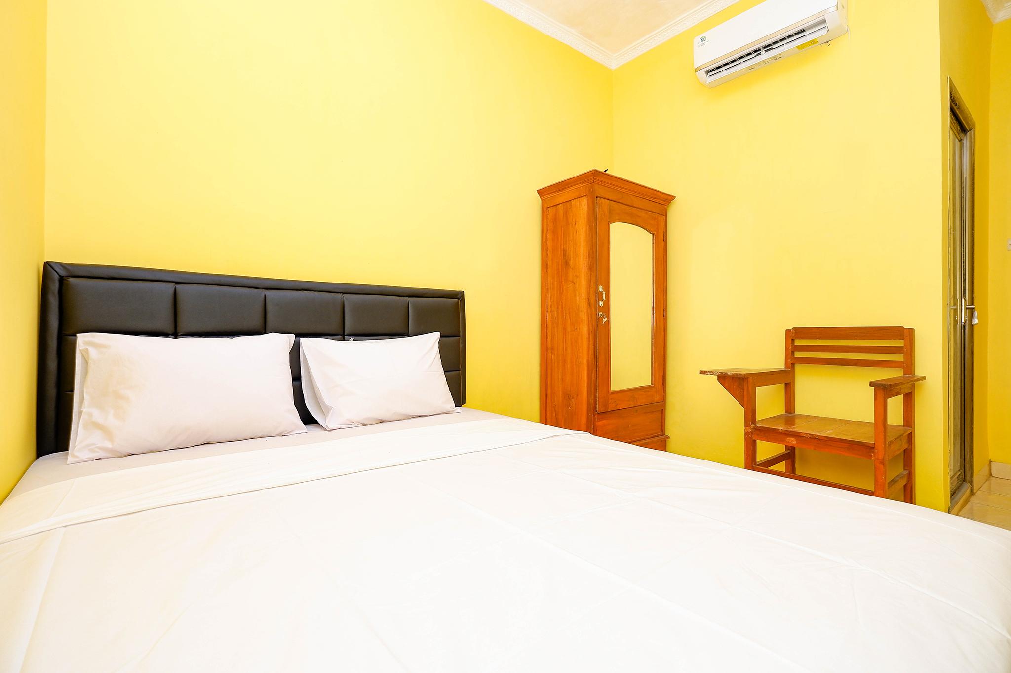Hotel Spot On 2821 Griya Kawula Syariah à Solo Extérieur photo