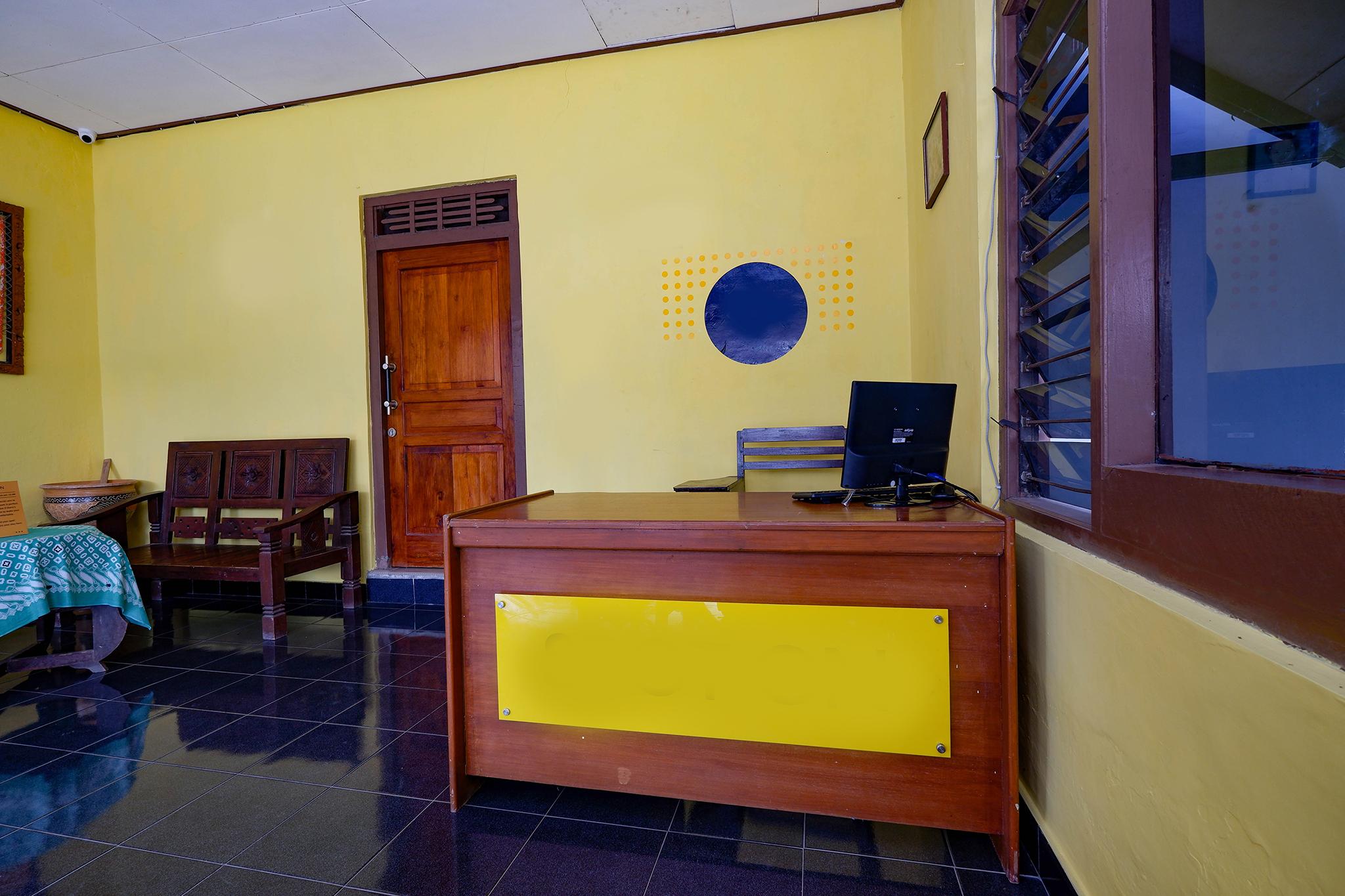 Hotel Spot On 2821 Griya Kawula Syariah à Solo Extérieur photo